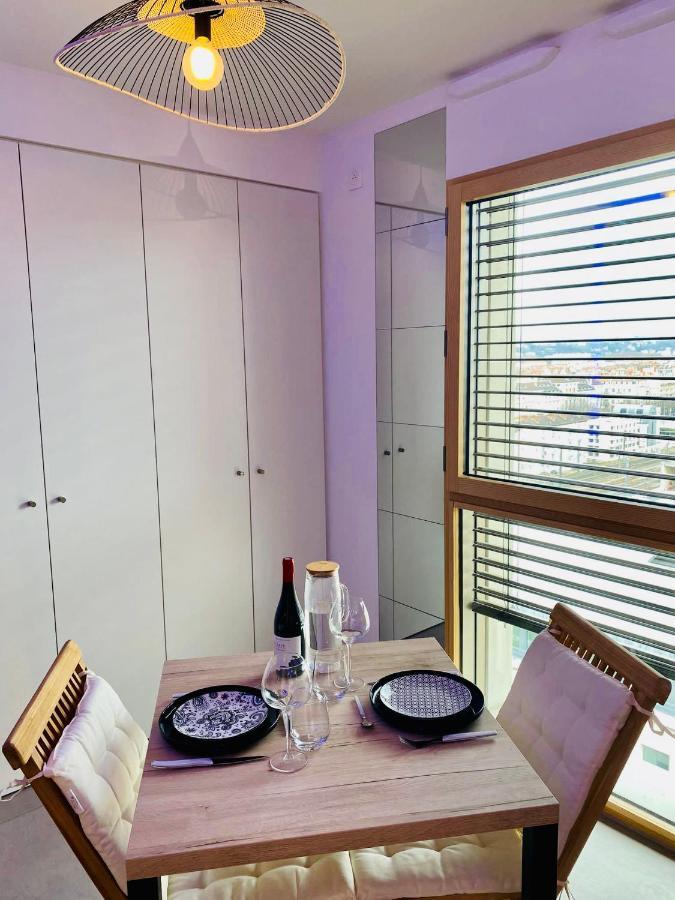 Studio Bel Mod Mont D'Or - Belvedere Moderne Lyon Exteriör bild