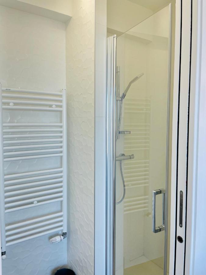 Studio Bel Mod Mont D'Or - Belvedere Moderne Lyon Exteriör bild